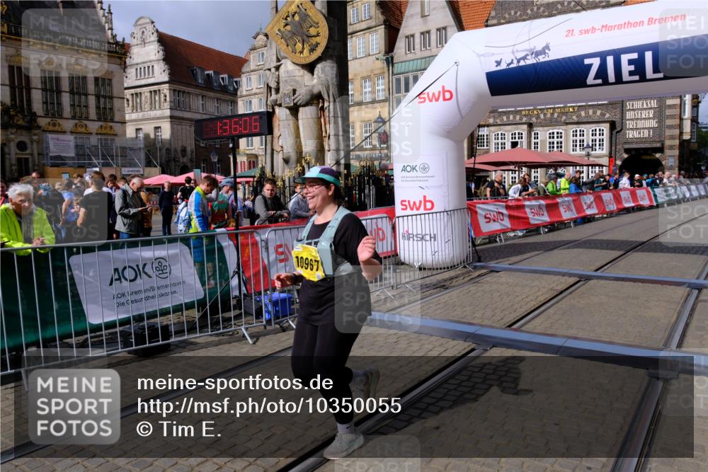 13.09.2026 - 21. swb-Marathon Bremen Tim E. http://msf.ph/oto/10350055 13.09.2026 11:32:24 Ziel  meine-sportfotos.de