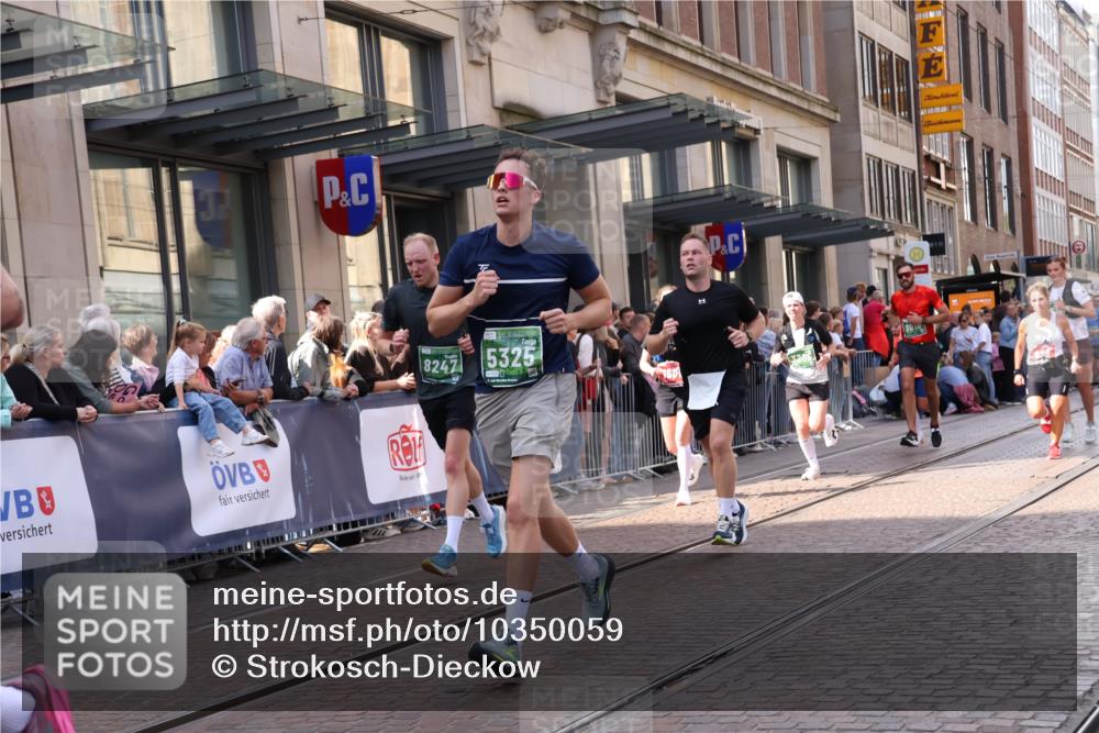 13.09.2026 - 21. swb-Marathon Bremen Strokosch-Dieckow http://msf.ph/oto/10350059 13.09.2026 13:31:34 Ziel 310, 578, 846, 2934, 3115, 3205, 3239, 3244, 3278, 3858, 3946, 3989, 4030, 4164, 4797, 4979, 4998, 5158, 5325, 5363, 5426, 5899, 6062, 6100, 6116, 6193, 6213, 6354, 6602, 7242, 7260, 7526, 7608, 7790, 7941, 7964, 8048, 8078, 8166, 8206, 8247, 8610, 8970, 9016, 9033, 9188, 9568, 9640, 9785, 9914, 13151, 13231, 922, 1600, 1627, 2244, 2602, 2707, 3152, 3343, 3392, 3396, 3579, 3762, 3859, 4258, 4273, 4477, 4692, 4889, 5426, 6039, 6581, 7032, 8042, 8205 meine-sportfotos.de