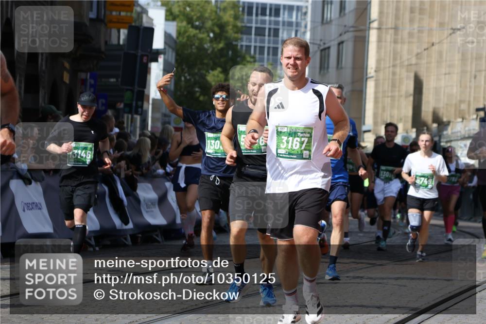 13.09.2026 - 21. swb-Marathon Bremen Strokosch-Dieckow http://msf.ph/oto/10350125 13.09.2026 13:32:56 Ziel 1437, 1687, 2292, 2293, 2611, 2992, 3354, 3429, 3878, 3895, 4263, 4323, 4380, 4862, 5281, 5398, 5581, 5657, 6518, 6583, 6593, 6718, 6760, 7016, 7173, 7466, 7758, 7990, 8344, 8367, 8957, 9040, 9175, 13208, 1532, 2393, 2440, 2818, 2959, 3167, 3404, 3710, 3773, 4194, 4408, 4659, 5191, 5324, 5395, 5410, 5706, 5749, 5981, 6941, 7756, 7788, 7830, 8061, 9269, 9292, 9745, 9829, 13019, 13028, 13039, 13092, 13093, 13101, 13146 meine-sportfotos.de