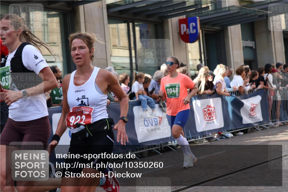 13.09.2026 - 21. swb-Marathon Bremen Strokosch-Dieckow http://msf.ph/oto/10350260 13.09.2026 13:31:38 Ziel 578, 846, 2310, 2934, 3115, 3205, 3239, 3244, 3278, 3946, 3989, 4030, 4797, 4979, 4998, 5158, 5325, 5363, 5899, 6100, 6116, 6193, 6213, 6354, 6602, 7242, 7260, 7526, 7790, 7964, 8048, 8078, 8166, 8206, 8247, 8610, 8970, 9016, 9033, 9188, 9568, 9640, 9785, 9914, 13151, 13231, 310, 922, 1600, 1627, 2602, 2707, 3152, 3343, 3392, 3579, 3858, 3859, 4164, 4258, 4273, 4477, 4692, 4889, 5426, 6039, 6062, 6100, 6193, 6581, 6602, 7032, 7608, 7941, 8042, 8205 meine-sportfotos.de