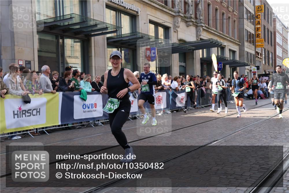 13.09.2026 - 21. swb-Marathon Bremen Strokosch-Dieckow http://msf.ph/oto/10350482 13.09.2026 13:31:46 Ziel 578, 846, 1369, 2310, 2934, 3205, 3946, 4030, 4566, 4797, 4979, 5325, 5628, 6116, 6258, 6475, 6875, 7182, 7242, 7526, 7818, 8048, 8247, 8610, 8970, 9016, 9394, 9640, 9785, 13029, 13182, 310, 922, 1600, 2707, 3115, 3152, 3239, 3244, 3278, 3579, 3858, 3859, 3989, 4030, 4164, 4258, 4273, 4692, 4889, 4998, 5158, 5363, 5426, 5899, 6039, 6062, 6100, 6193, 6213, 6354, 6581, 6602, 7032, 7260, 7608, 7941, 8042, 8205 meine-sportfotos.de