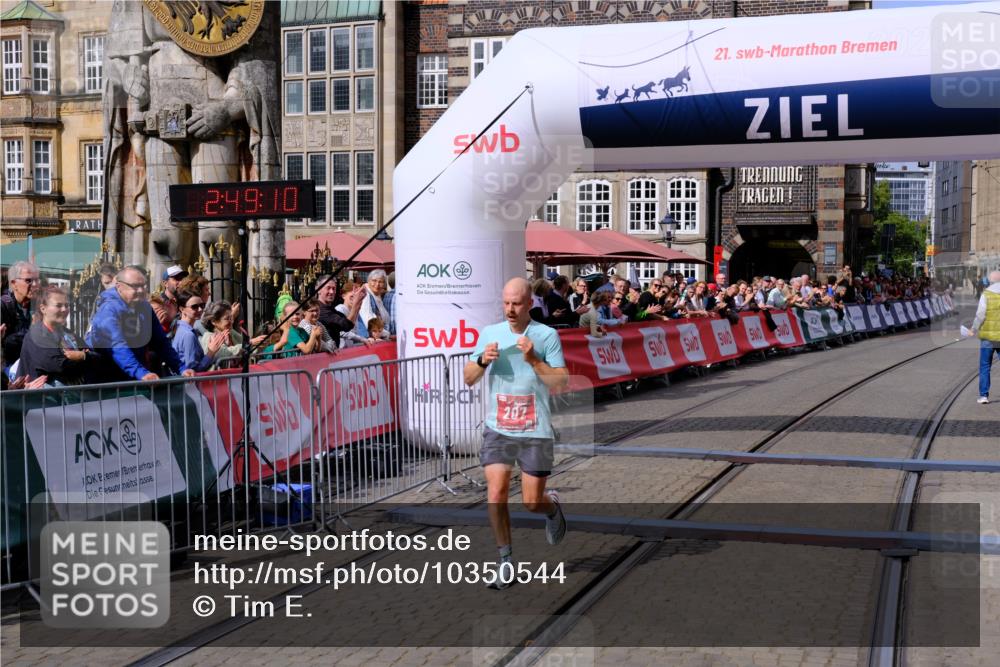 13.09.2026 - 21. swb-Marathon Bremen Tim E. http://msf.ph/oto/10350544 13.09.2026 12:20:00 Ziel  meine-sportfotos.de