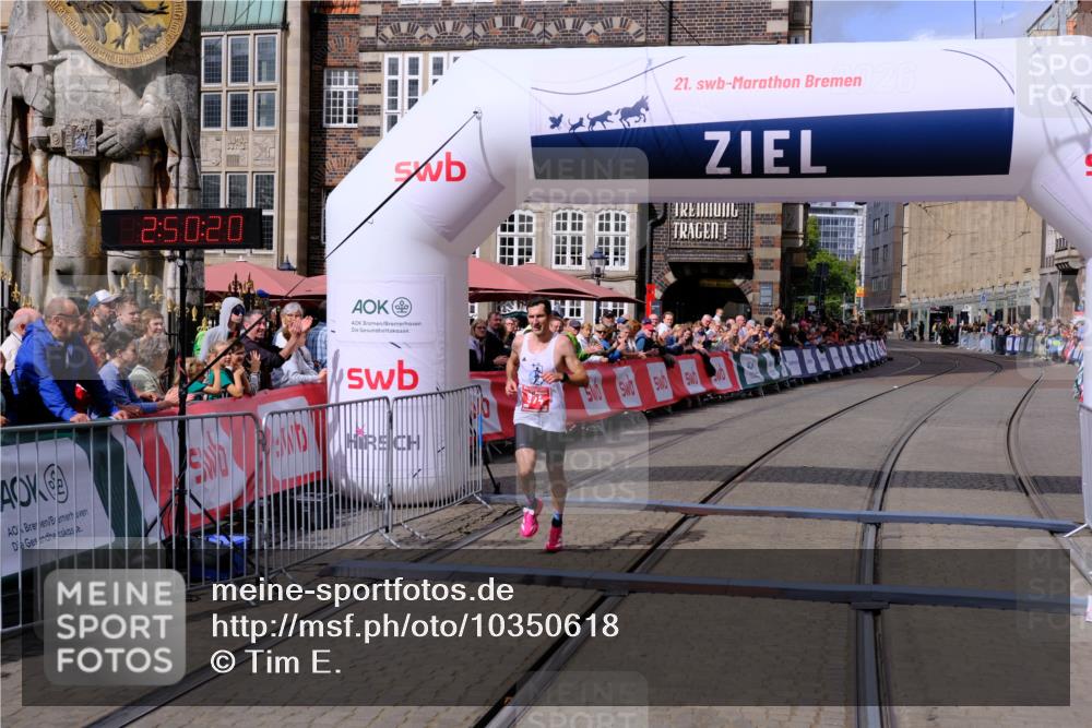 13.09.2026 - 21. swb-Marathon Bremen Tim E. http://msf.ph/oto/10350618 13.09.2026 12:21:10 Ziel 626, 1231 meine-sportfotos.de