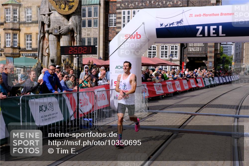 13.09.2026 - 21. swb-Marathon Bremen Tim E. http://msf.ph/oto/10350695 13.09.2026 12:21:11 Ziel 626, 1231 meine-sportfotos.de