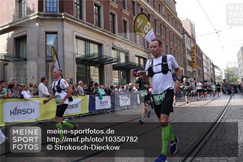 13.09.2026 - 21. swb-Marathon Bremen Strokosch-Dieckow http://msf.ph/oto/10350782 13.09.2026 13:31:52 Ziel 287, 1369, 2310, 2910, 2934, 3650, 3922, 3946, 4057, 4566, 4655, 4797, 4835, 4979, 5628, 6116, 6258, 6475, 6857, 6875, 7150, 7182, 7526, 7553, 7572, 7818, 8610, 8632, 9198, 9283, 9394, 9640, 13029, 13182, 13244, 310, 578, 846, 1600, 3115, 3205, 3239, 3244, 3278, 3858, 3859, 3989, 4030, 4164, 4273, 4692, 4889, 4998, 5158, 5325, 5363, 5426, 5899, 6039, 6062, 6100, 6193, 6213, 6354, 6581, 6602, 7032, 7242, 7260, 7608, 7941, 8042, 8205 meine-sportfotos.de