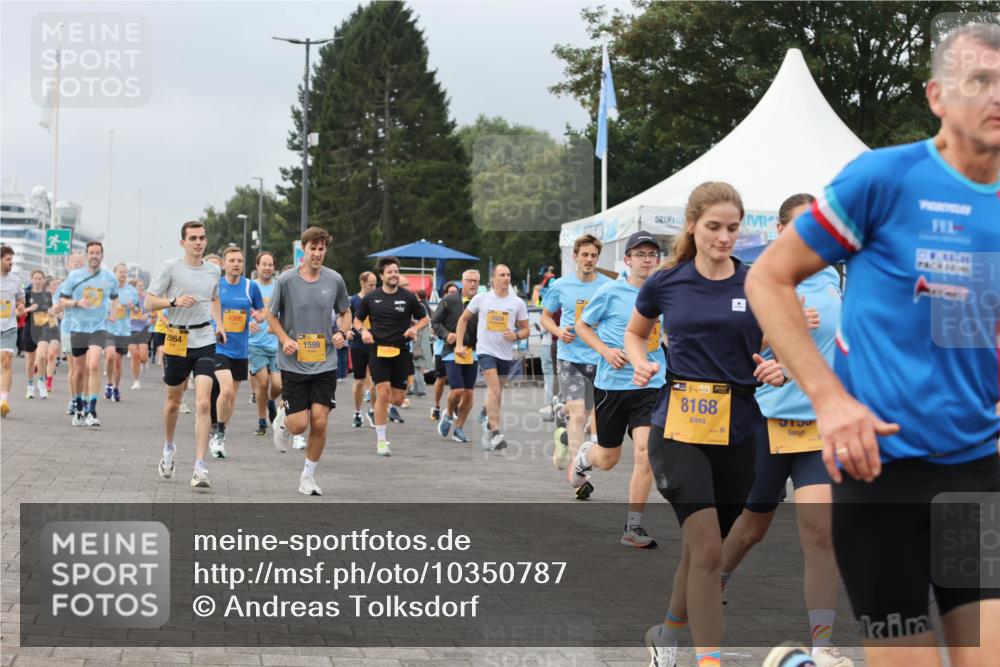 13.09.2026 - Kiel Lauf Andreas Tolksdorf http://msf.ph/oto/10350787 13.09.2026 09:55:38 Kiellinie 2864, 4300, 1599, 39, 8168, 5759 meine-sportfotos.de