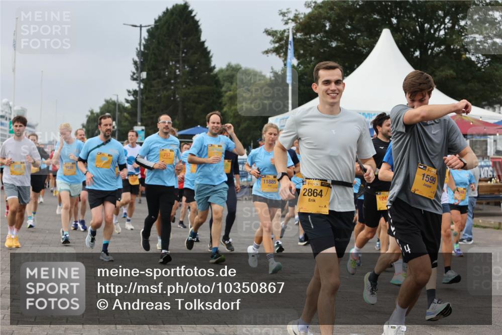 13.09.2026 - Kiel Lauf Andreas Tolksdorf http://msf.ph/oto/10350867 13.09.2026 09:55:41 Kiellinie 9459, 757, 11885, 38, 2864, 124, 39, 1599 meine-sportfotos.de