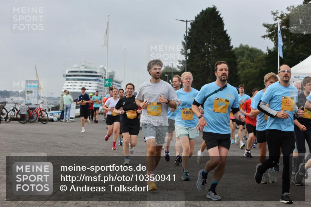 13.09.2026 - Kiel Lauf Andreas Tolksdorf http://msf.ph/oto/10350941 13.09.2026 09:55:42 Kiellinie 11145, 39, 9459, 38, 58, 757 meine-sportfotos.de