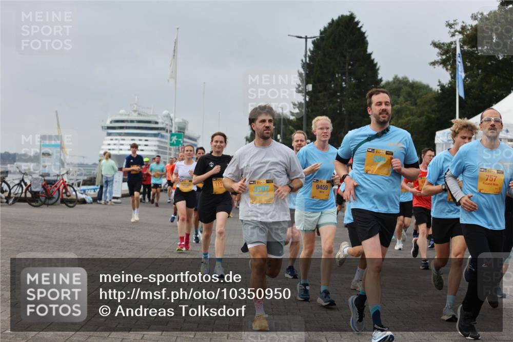 13.09.2026 - Kiel Lauf Andreas Tolksdorf http://msf.ph/oto/10350950 13.09.2026 09:55:42 Kiellinie 12131, 111, 9459, 38, 38, 757 meine-sportfotos.de