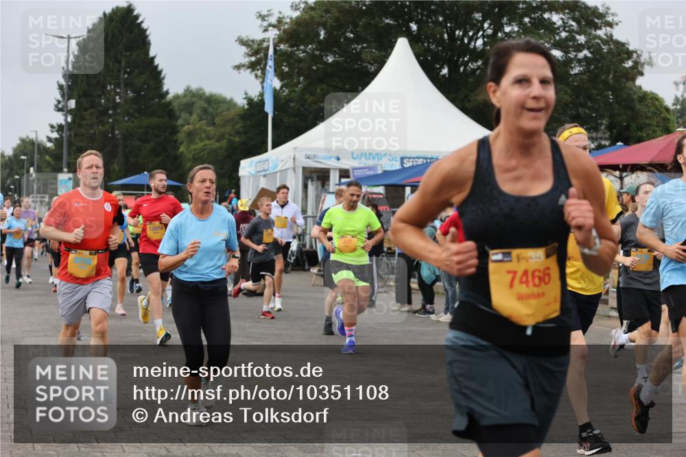 13.09.2026 - Kiel Lauf Andreas Tolksdorf http://msf.ph/oto/10351108 13.09.2026 09:55:47 Kiellinie 5, 39, 8759, 12674, 39, 7466 meine-sportfotos.de