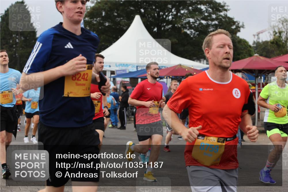 13.09.2026 - Kiel Lauf Andreas Tolksdorf http://msf.ph/oto/10351187 13.09.2026 09:55:49 Kiellinie 3911, 8242, 10, 97, 2674, 1, 38, 8759, 0 meine-sportfotos.de