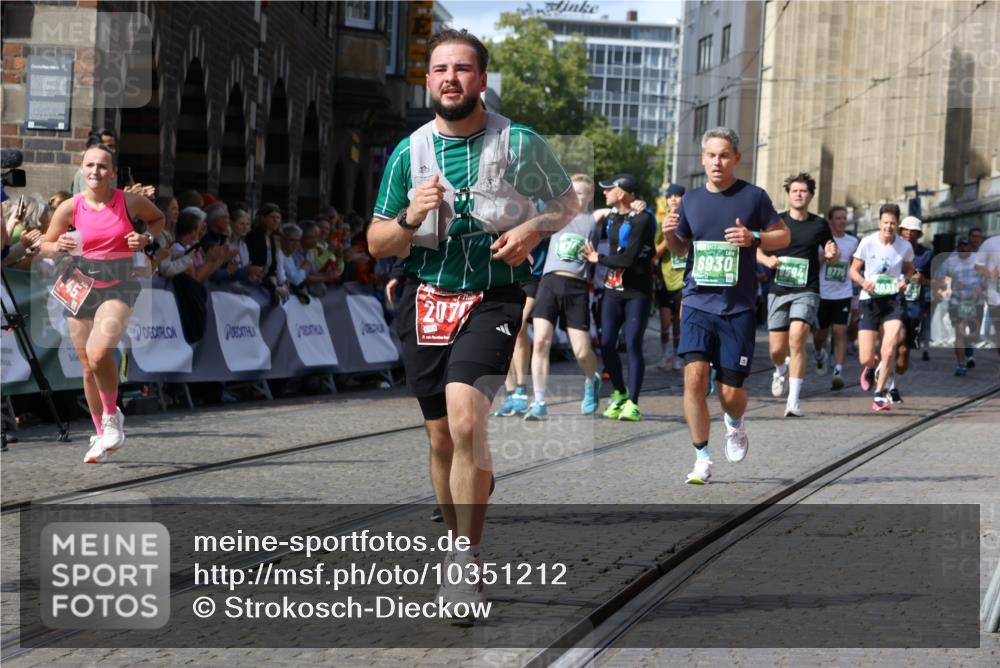 13.09.2026 - 21. swb-Marathon Bremen Strokosch-Dieckow http://msf.ph/oto/10351212 13.09.2026 13:29:33 Ziel 303, 394, 596, 651, 745, 1274, 1387, 1545, 1823, 2023, 2070, 2867, 3258, 3796, 3846, 3912, 4590, 5036, 5225, 6030, 7149, 7361, 7631, 7860, 8007, 8066, 8099, 8277, 8338, 8675, 9249, 9661, 9889, 10128, 124, 716, 1073, 1581, 1861, 2289, 3320, 3618, 4115, 4576, 6006, 6127, 6384, 6725, 6930, 7079, 7384, 7884, 8481, 8594, 8612, 8771, 9049, 9534, 9747, 9770, 10013, 13031 meine-sportfotos.de