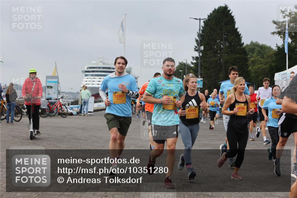 13.09.2026 - Kiel Lauf Andreas Tolksdorf http://msf.ph/oto/10351280 13.09.2026 09:55:53 Kiellinie 38, 12207, 38, 14, 39, 6133, 39, 4586, 17, 8187, 180 meine-sportfotos.de