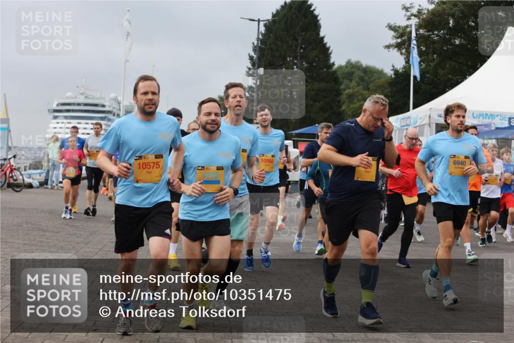 13.09.2026 - Kiel Lauf Andreas Tolksdorf http://msf.ph/oto/10351475 13.09.2026 09:56:01 Kiellinie 39, 10575, 38, 10960, 39, 6940 meine-sportfotos.de
