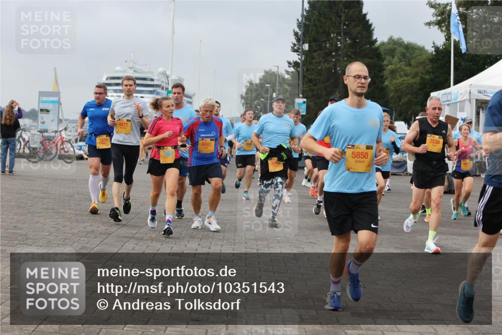13.09.2026 - Kiel Lauf Andreas Tolksdorf http://msf.ph/oto/10351543 13.09.2026 09:56:03 Kiellinie 7379, 4877, 9481, 5850, 2538, 6637 meine-sportfotos.de