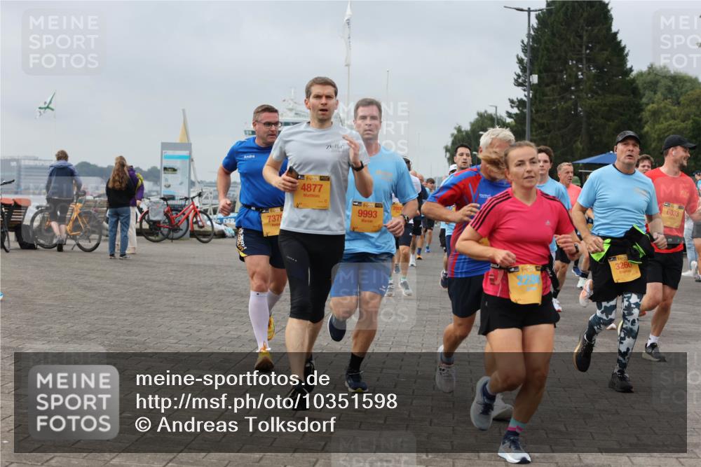 13.09.2026 - Kiel Lauf Andreas Tolksdorf http://msf.ph/oto/10351598 13.09.2026 09:56:05 Kiellinie 39, 7379, 1, 38, 4877, 38, 9993, 3260, 6033 meine-sportfotos.de