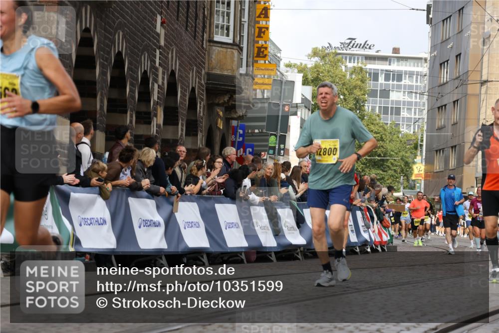 13.09.2026 - 21. swb-Marathon Bremen Strokosch-Dieckow http://msf.ph/oto/10351599 13.09.2026 10:54:55 Ziel 10067, 10146, 10410, 10589, 10608, 10631, 10704, 10765, 11039, 11040, 11174, 11389, 11593, 11874, 12038, 12265, 12328, 12467, 12519, 13526, 10555, 10646, 11001, 11620, 11860, 11908, 11976 meine-sportfotos.de