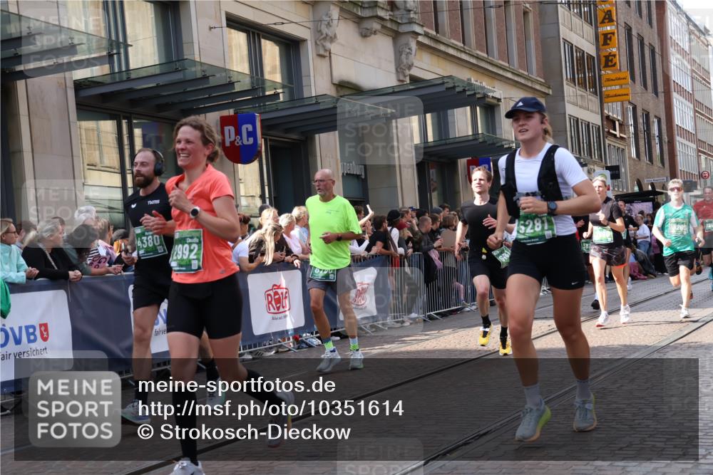 13.09.2026 - 21. swb-Marathon Bremen Strokosch-Dieckow http://msf.ph/oto/10351614 13.09.2026 13:32:13 Ziel 287, 1437, 1687, 2292, 2293, 2611, 2910, 2992, 3354, 3402, 3429, 3441, 3878, 3895, 3922, 4263, 4323, 4380, 4471, 4655, 4835, 4862, 5281, 5398, 6518, 6583, 6593, 6718, 6760, 6781, 6900, 7016, 7150, 7173, 7466, 7572, 7758, 7990, 8344, 8632, 8957, 9040, 9151, 9175, 9198, 9283, 9719, 9779, 13208, 13244, 287, 846, 1369, 2310, 2934, 3205, 3650, 3922, 3946, 4057, 4566, 4797, 4979, 5325, 5628, 6116, 6258, 6475, 7182, 7526, 7818, 9394, 13182 meine-sportfotos.de