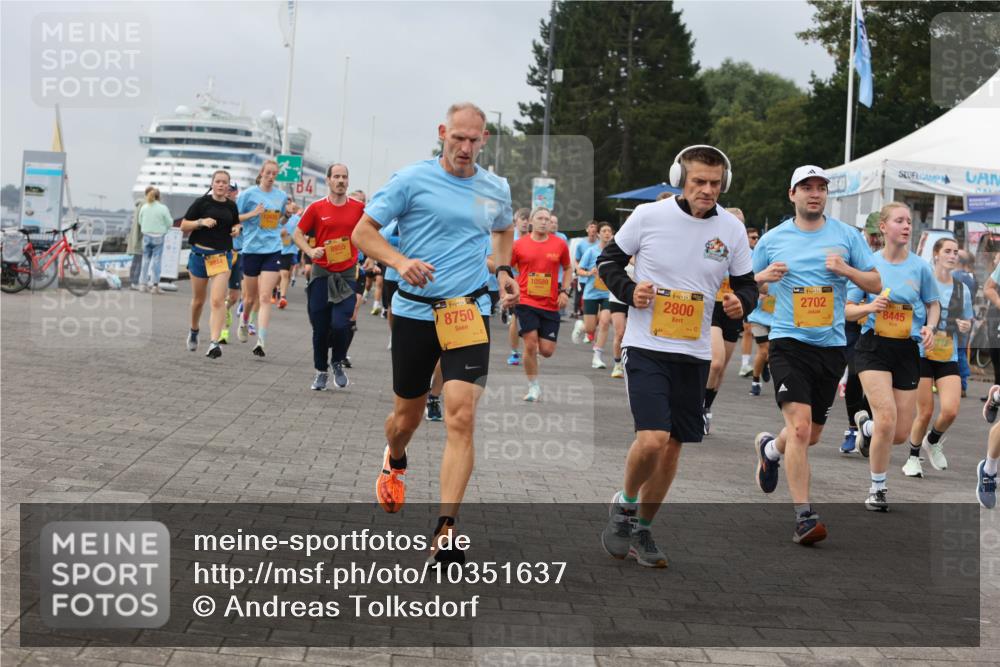 13.09.2026 - Kiel Lauf Andreas Tolksdorf http://msf.ph/oto/10351637 13.09.2026 09:56:08 Kiellinie 8955, 39, 8750, 10589, 38, 2800, 139, 2702, 8445 meine-sportfotos.de