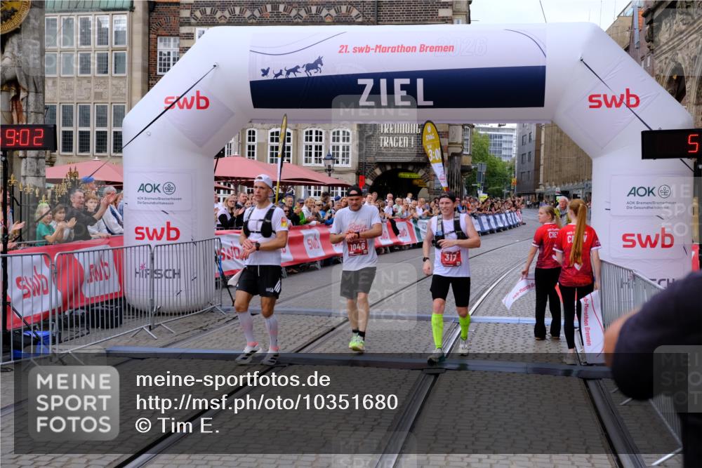 13.09.2026 - 21. swb-Marathon Bremen Tim E. http://msf.ph/oto/10351680 13.09.2026 12:29:51 Ziel 821 meine-sportfotos.de