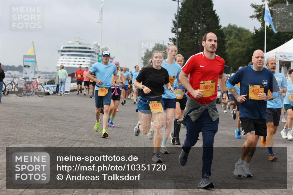 13.09.2026 - Kiel Lauf Andreas Tolksdorf http://msf.ph/oto/10351720 13.09.2026 09:56:11 Kiellinie 7807, 2844, 415, 38, 8955, 1, 3, 4331 meine-sportfotos.de