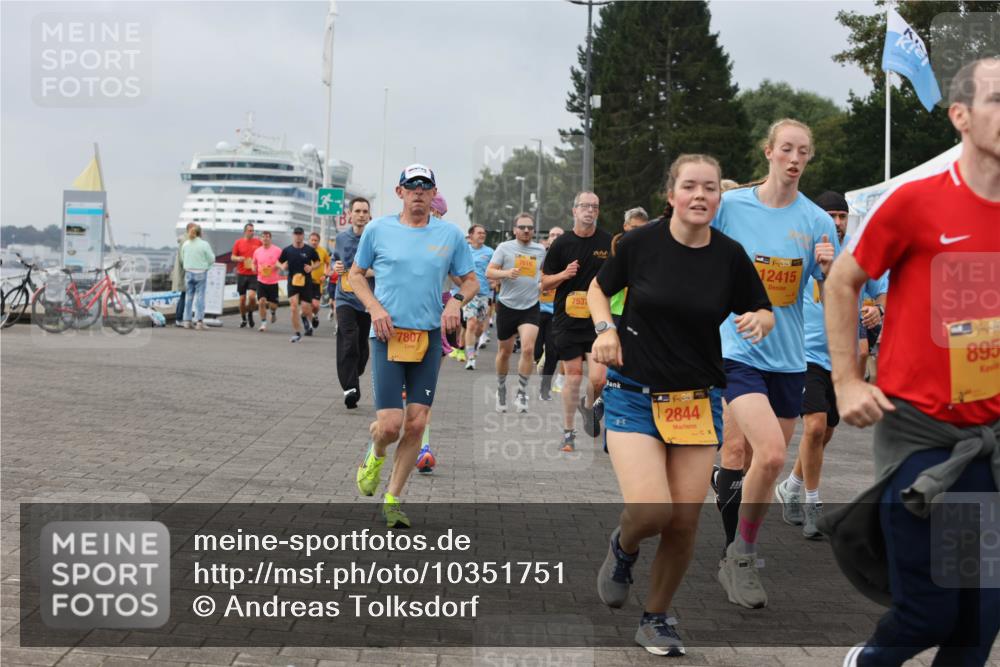 13.09.2026 - Kiel Lauf Andreas Tolksdorf http://msf.ph/oto/10351751 13.09.2026 09:56:12 Kiellinie 7807, 7616, 7531, 38, 12415, 38, 2844, 895 meine-sportfotos.de