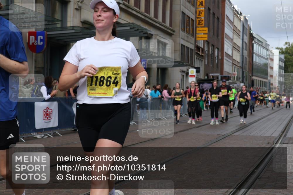 13.09.2026 - 21. swb-Marathon Bremen Strokosch-Dieckow http://msf.ph/oto/10351814 13.09.2026 11:14:07 Ziel 10303, 10395, 10396, 10402, 10586, 10722, 10784, 10854, 11041, 11140, 11173, 11233, 11363, 11535, 11703, 11864, 12100, 12112, 12431, 10330, 10491, 10799, 10880, 11027, 11078, 11233, 11535, 11902 meine-sportfotos.de