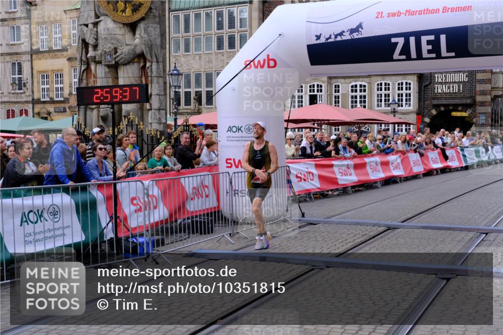 13.09.2026 - 21. swb-Marathon Bremen Tim E. http://msf.ph/oto/10351815 13.09.2026 12:30:26 Ziel  meine-sportfotos.de