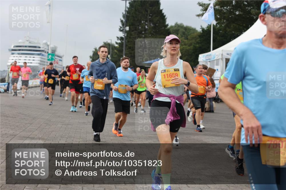13.09.2026 - Kiel Lauf Andreas Tolksdorf http://msf.ph/oto/10351823 13.09.2026 09:56:14 Kiellinie 7872, 38, 11659, 11813, 7807 meine-sportfotos.de