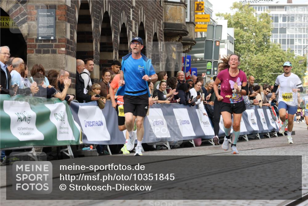 13.09.2026 - 21. swb-Marathon Bremen Strokosch-Dieckow http://msf.ph/oto/10351845 13.09.2026 10:55:04 Ziel 10589, 10608, 10704, 11040, 11174, 11389, 11569, 11874, 12038, 12519, 12800, 13526, 13592, 10555, 11001, 11014, 11466, 11631, 11910, 12201, 12549 meine-sportfotos.de
