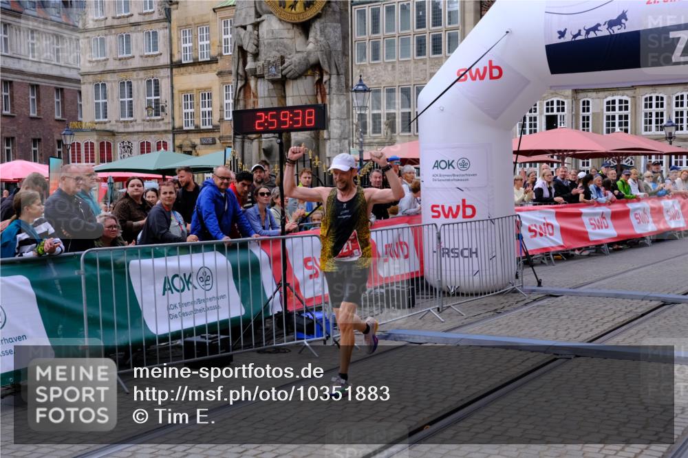 13.09.2026 - 21. swb-Marathon Bremen Tim E. http://msf.ph/oto/10351883 13.09.2026 12:30:27 Ziel  meine-sportfotos.de