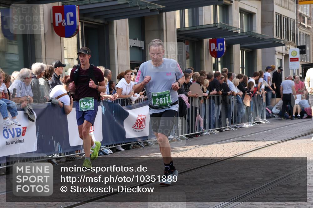 13.09.2026 - 21. swb-Marathon Bremen Strokosch-Dieckow http://msf.ph/oto/10351889 13.09.2026 13:32:20 Ziel 1437, 1687, 2292, 2293, 2611, 2992, 3354, 3429, 3878, 3895, 4263, 4323, 4380, 4862, 5009, 5281, 5398, 5581, 5657, 6518, 6583, 6593, 6718, 6760, 6786, 7016, 7173, 7466, 7758, 7990, 8344, 8367, 8506, 8957, 9040, 9151, 9175, 13208, 13232, 287, 1369, 2310, 2910, 2934, 3402, 3441, 3650, 3922, 3946, 4057, 4471, 4566, 4655, 4797, 4835, 5628, 6116, 6258, 6475, 7182, 7526, 7818, 9394, 13182 meine-sportfotos.de