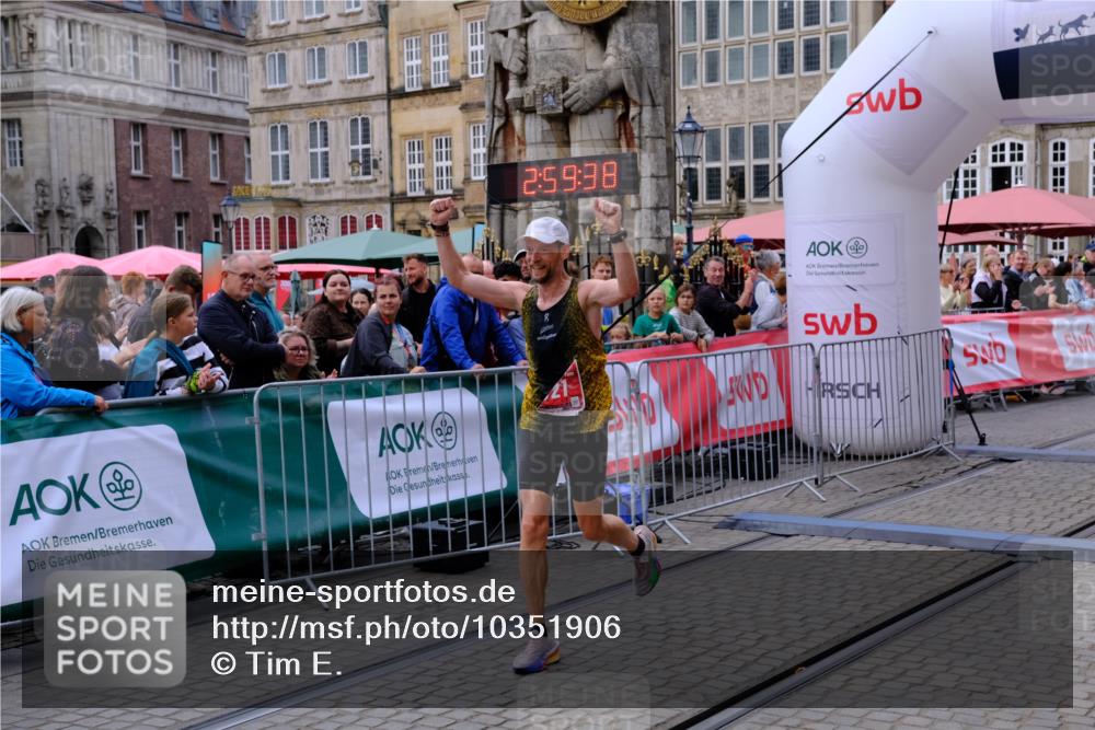 13.09.2026 - 21. swb-Marathon Bremen Tim E. http://msf.ph/oto/10351906 13.09.2026 12:30:27 Ziel  meine-sportfotos.de