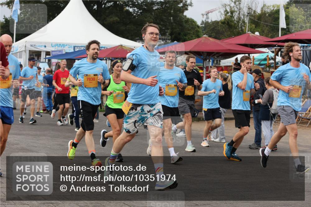 13.09.2026 - Kiel Lauf Andreas Tolksdorf http://msf.ph/oto/10351974 13.09.2026 09:56:18 Kiellinie 0229, 10022, 38, 7830, 1215, 3830, 3119, 6020 meine-sportfotos.de