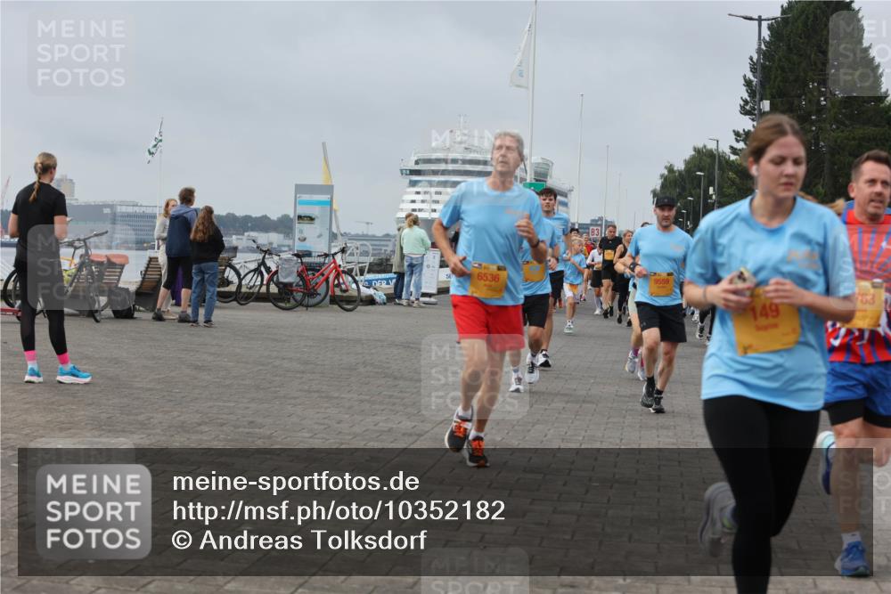 13.09.2026 - Kiel Lauf Andreas Tolksdorf http://msf.ph/oto/10352182 13.09.2026 09:56:24 Kiellinie 6536, 9559, 149, 763 meine-sportfotos.de
