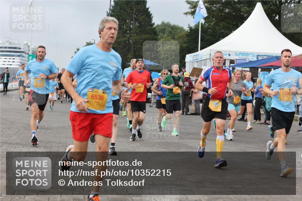 13.09.2026 - Kiel Lauf Andreas Tolksdorf http://msf.ph/oto/10352215 13.09.2026 09:56:25 Kiellinie 1, 3, 6536, 4380, 97, 6439, 6147, 2358 meine-sportfotos.de