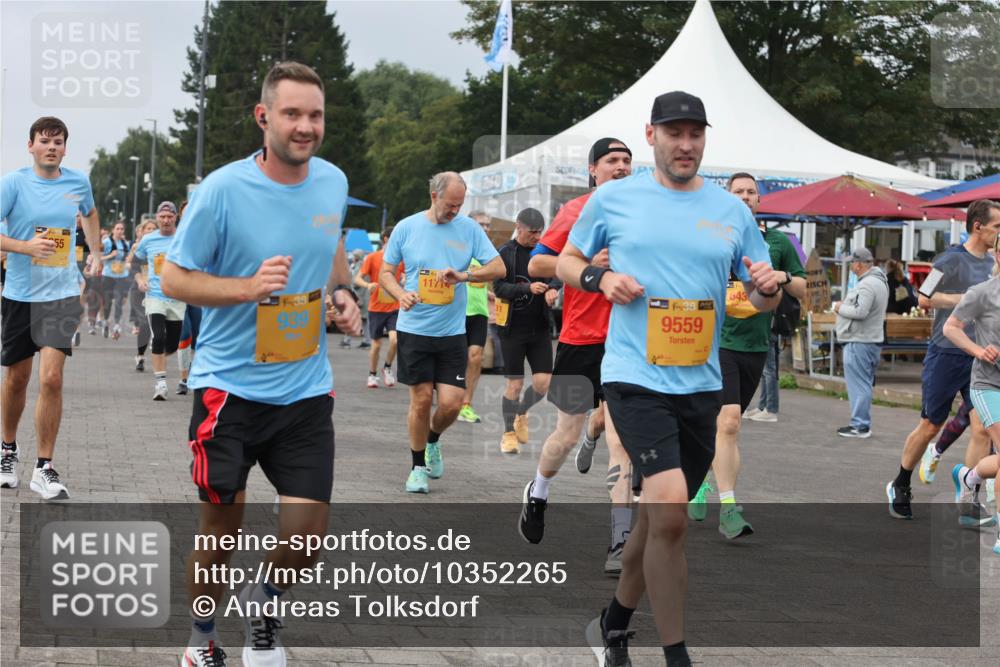 13.09.2026 - Kiel Lauf Andreas Tolksdorf http://msf.ph/oto/10352265 13.09.2026 09:56:27 Kiellinie 55, 38, 939, 11, 1, 4, 38, 9559, 643 meine-sportfotos.de