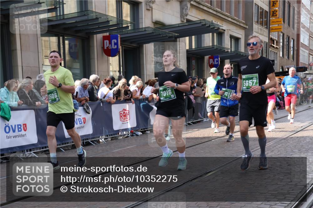 13.09.2026 - 21. swb-Marathon Bremen Strokosch-Dieckow http://msf.ph/oto/10352275 13.09.2026 13:32:28 Ziel 891, 1437, 1532, 2611, 2638, 3354, 3773, 3878, 3895, 3902, 4194, 4233, 4323, 4862, 5009, 5090, 5398, 5581, 5657, 6018, 6583, 6718, 6760, 6786, 7016, 7466, 7756, 7758, 7990, 8344, 8367, 8506, 8957, 9175, 9406, 9745, 10048, 13164, 13232, 13234, 13247, 287, 1369, 1687, 2292, 2293, 2910, 2992, 3402, 3429, 3441, 3650, 3922, 4057, 4263, 4380, 4471, 4566, 4655, 4835, 5281, 5628, 6258, 6475, 6518, 6593, 6760, 7182, 7818, 9394, 13182 meine-sportfotos.de