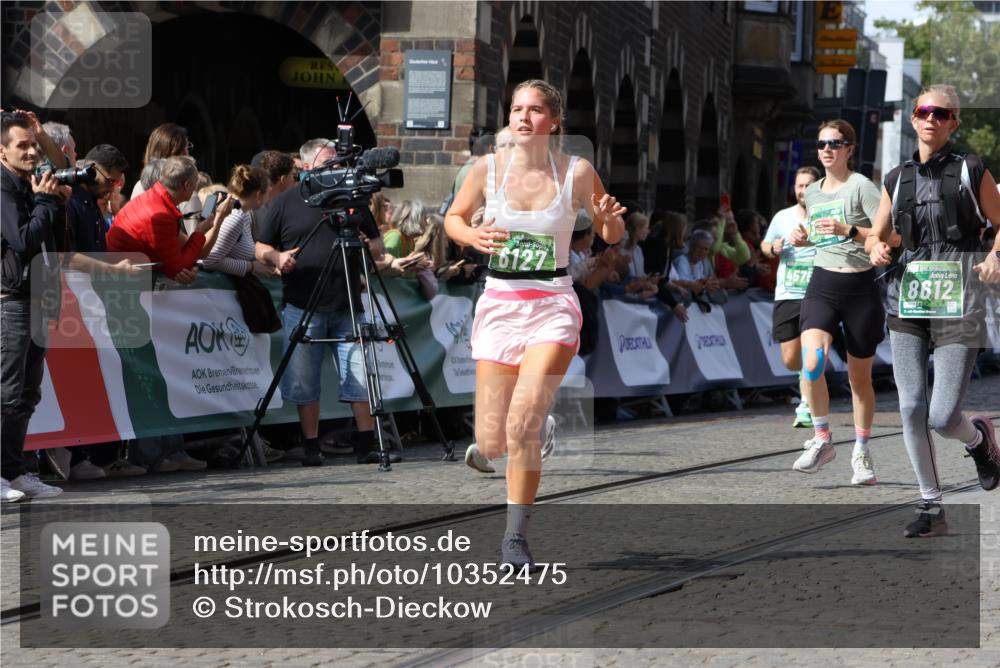 13.09.2026 - 21. swb-Marathon Bremen Strokosch-Dieckow http://msf.ph/oto/10352475 13.09.2026 13:29:46 Ziel 132, 303, 596, 651, 1083, 1243, 1365, 1387, 1545, 1823, 2076, 2301, 2742, 2867, 2957, 3030, 3258, 3721, 3846, 3912, 4541, 5244, 5599, 6030, 6103, 6384, 6499, 6690, 6930, 7013, 7426, 7631, 7649, 7860, 8007, 8009, 8066, 8099, 8277, 8338, 8675, 8831, 9249, 9889, 10128, 109, 454, 1173, 1205, 1653, 1759, 1780, 1848, 1861, 2126, 3190, 3320, 3618, 3667, 3908, 4115, 4524, 4575, 5198, 5631, 6127, 7093, 8110, 8267, 8470, 8612, 8771, 8899, 9049, 9104 meine-sportfotos.de