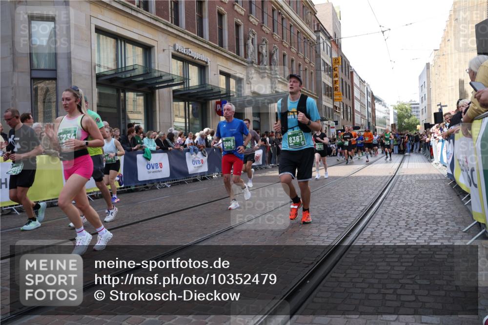 13.09.2026 - 21. swb-Marathon Bremen Strokosch-Dieckow http://msf.ph/oto/10352479 13.09.2026 13:32:32 Ziel 891, 1437, 1532, 2611, 2638, 3167, 3404, 3773, 3895, 3902, 4194, 4233, 4323, 4862, 5009, 5090, 5398, 5581, 5657, 5706, 6018, 6583, 6718, 6786, 6941, 7016, 7466, 7756, 7758, 8344, 8367, 8506, 9292, 9406, 9745, 9829, 10048, 13039, 13146, 13164, 13232, 13234, 13247, 287, 1369, 1687, 2292, 2293, 2910, 2992, 3354, 3402, 3429, 3441, 3650, 3878, 3922, 4057, 4263, 4380, 4471, 4655, 4835, 5281, 5628, 6258, 6475, 6518, 6593, 6760, 13182 meine-sportfotos.de