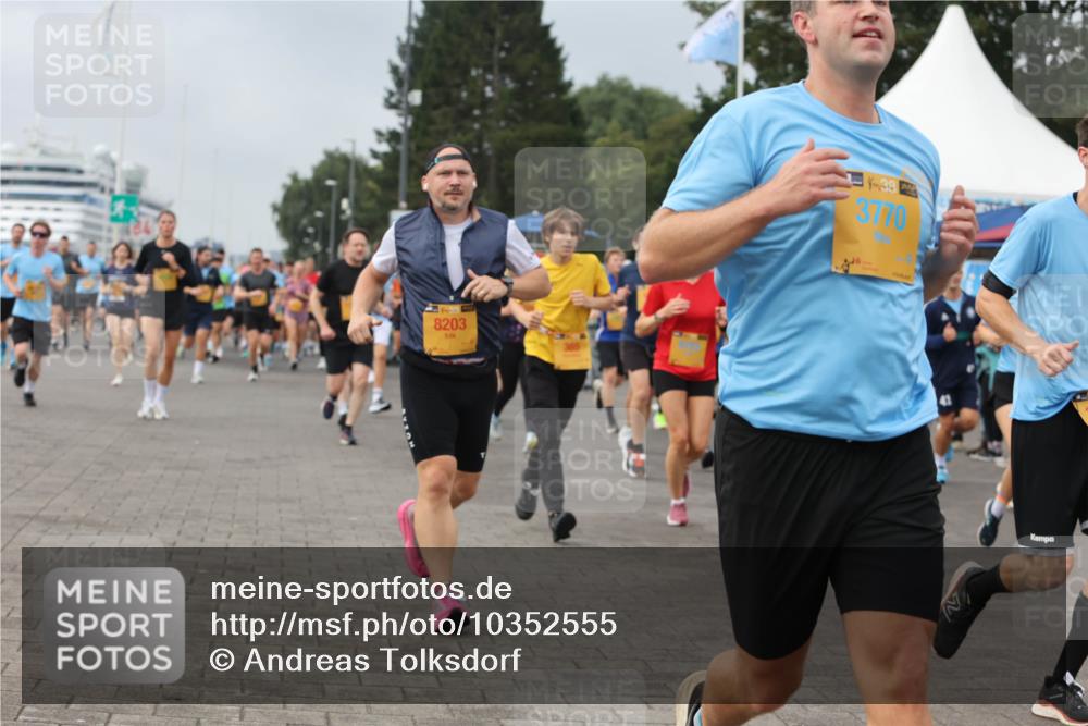 13.09.2026 - Kiel Lauf Andreas Tolksdorf http://msf.ph/oto/10352555 13.09.2026 09:56:36 Kiellinie 8203, 38, 3770 meine-sportfotos.de