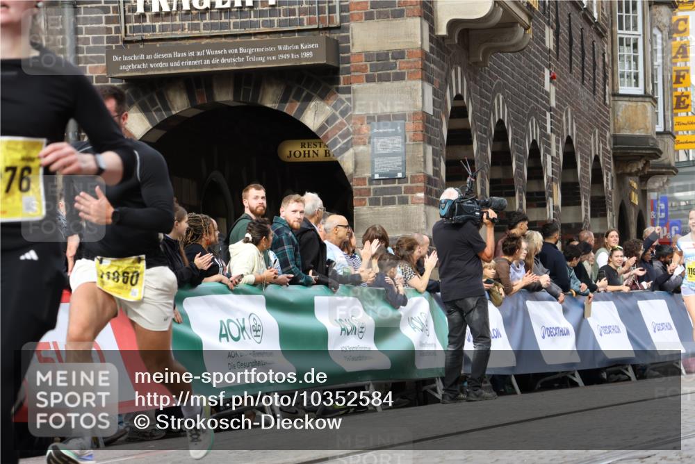 13.09.2026 - 21. swb-Marathon Bremen Strokosch-Dieckow http://msf.ph/oto/10352584 13.09.2026 10:55:11 Ziel 10589, 10608, 10646, 10901, 11040, 11174, 11569, 11620, 11860, 11874, 11889, 11976, 12313, 12519, 12800, 13592, 10725, 11014, 11466, 11631, 11910, 12201, 12218, 12258, 12549 meine-sportfotos.de