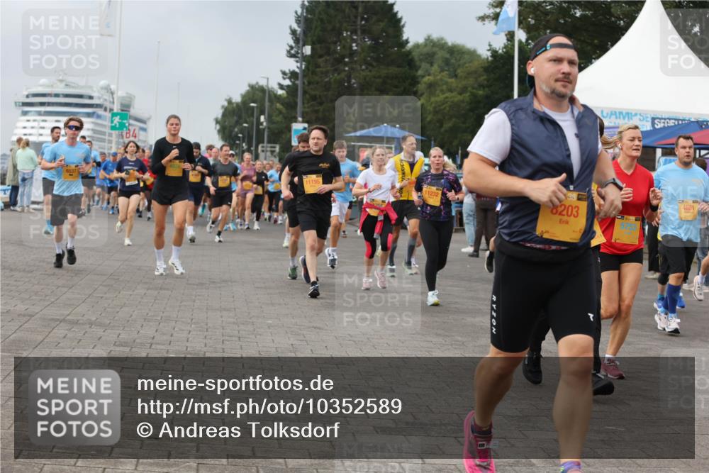 13.09.2026 - Kiel Lauf Andreas Tolksdorf http://msf.ph/oto/10352589 13.09.2026 09:56:37 Kiellinie 84, 11195, 11232, 38, 8203, 5753, 4691 meine-sportfotos.de