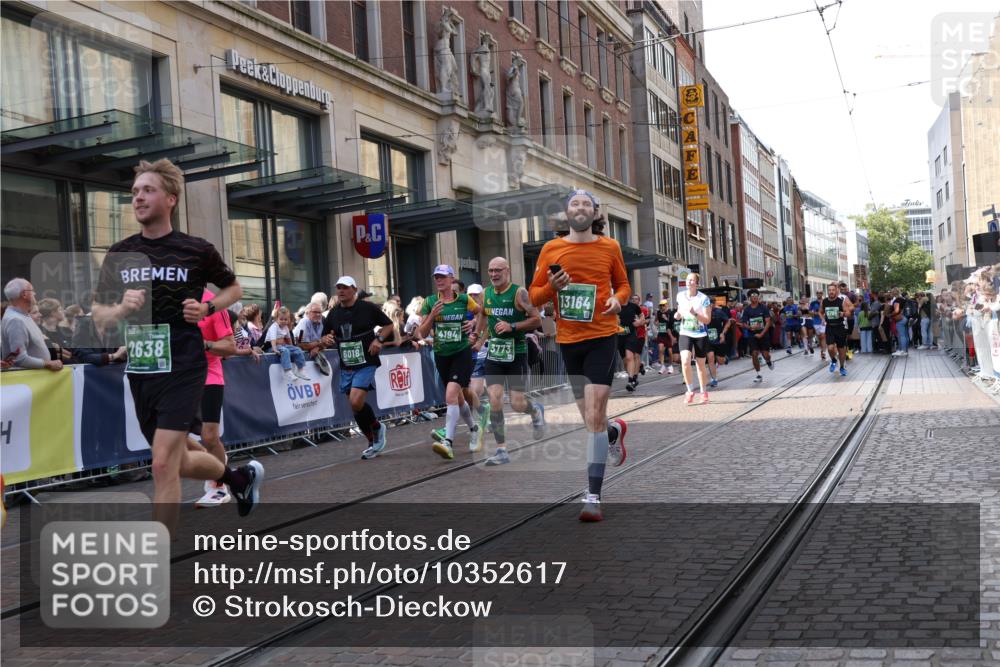 13.09.2026 - 21. swb-Marathon Bremen Strokosch-Dieckow http://msf.ph/oto/10352617 13.09.2026 13:32:37 Ziel 891, 1532, 2440, 2638, 2959, 3167, 3404, 3710, 3773, 3895, 3902, 4194, 4233, 4659, 5009, 5090, 5410, 5581, 5657, 5706, 5749, 5981, 6018, 6718, 6786, 6941, 7016, 7466, 7756, 7758, 7788, 8367, 8506, 9269, 9292, 9406, 9745, 9829, 10048, 13019, 13039, 13092, 13093, 13146, 13164, 13232, 13234, 13247, 287, 1437, 1687, 2292, 2293, 2611, 2910, 2992, 3354, 3402, 3429, 3441, 3650, 3878, 3895, 3922, 4057, 4263, 4323, 4380, 4471, 4655, 4835, 4862, 5281, 5398, 6518, 6593, 6760 meine-sportfotos.de