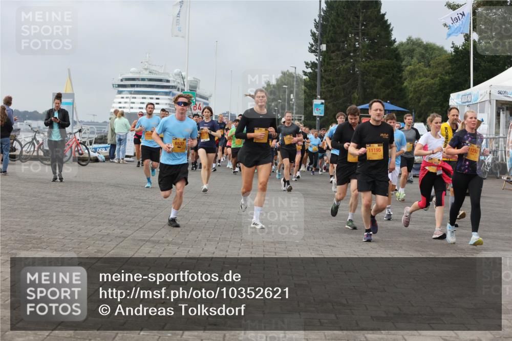 13.09.2026 - Kiel Lauf Andreas Tolksdorf http://msf.ph/oto/10352621 13.09.2026 09:56:38 Kiellinie 4, 6537, 11195, 1232 meine-sportfotos.de