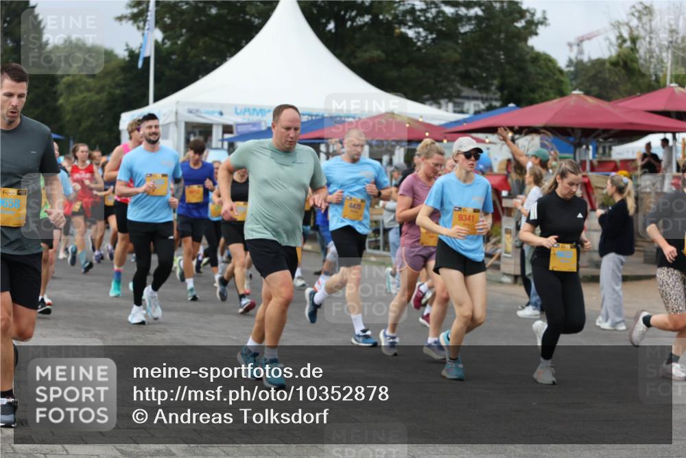 13.09.2026 - Kiel Lauf Andreas Tolksdorf http://msf.ph/oto/10352878 13.09.2026 09:56:45 Kiellinie 38, 658, 9341 meine-sportfotos.de