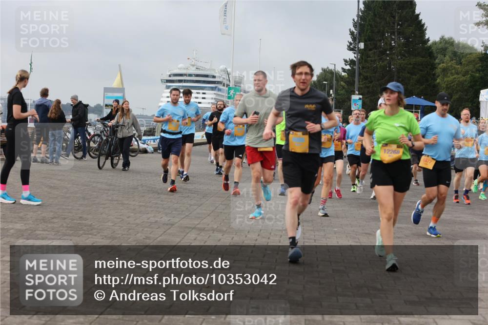 13.09.2026 - Kiel Lauf Andreas Tolksdorf http://msf.ph/oto/10353042 13.09.2026 09:56:51 Kiellinie 24, 7, 64214, 12268, 6677, 8 meine-sportfotos.de