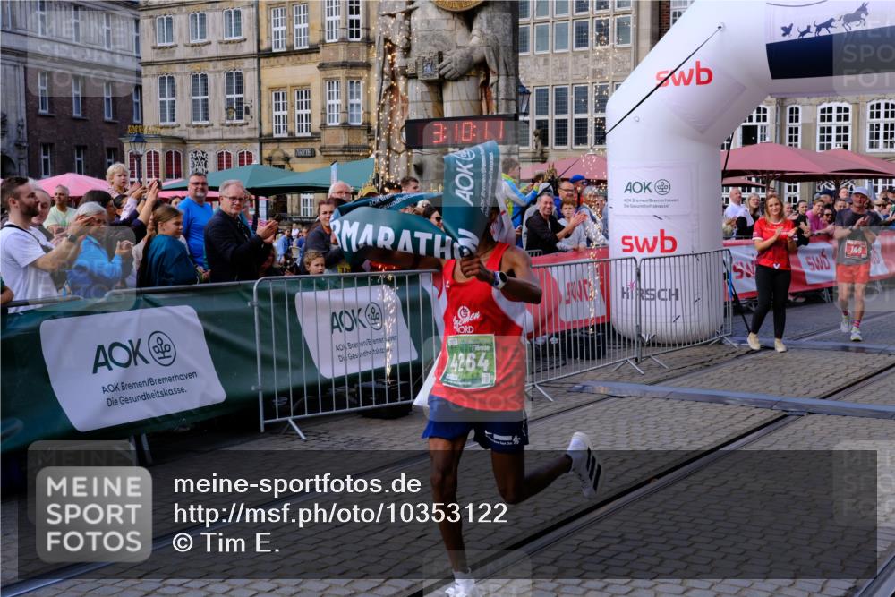 13.09.2026 - 21. swb-Marathon Bremen Tim E. http://msf.ph/oto/10353122 13.09.2026 12:41:00 Ziel 1263, 3662, 4264 meine-sportfotos.de