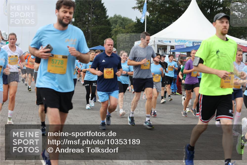 13.09.2026 - Kiel Lauf Andreas Tolksdorf http://msf.ph/oto/10353189 13.09.2026 09:56:56 Kiellinie 5778, 5456, 1377 meine-sportfotos.de