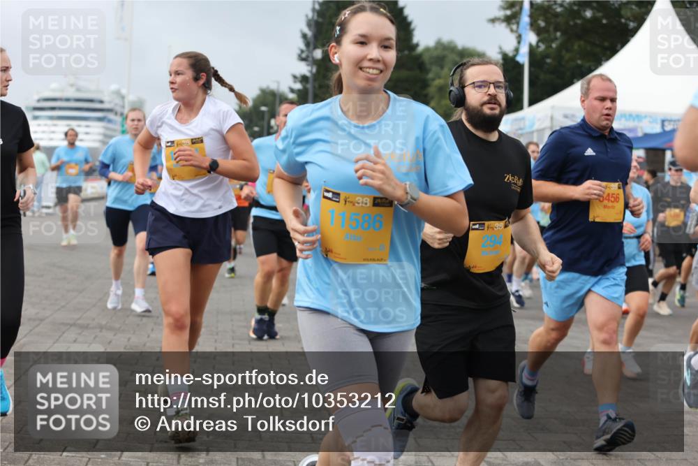 13.09.2026 - Kiel Lauf Andreas Tolksdorf http://msf.ph/oto/10353212 13.09.2026 09:56:57 Kiellinie 38, 11586, 5456, 38, 294 meine-sportfotos.de
